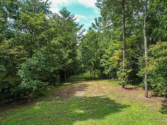 2nd image of 107 Fox Trail Dr