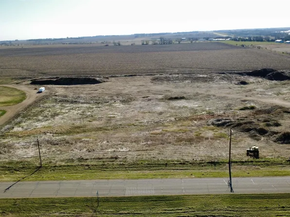 457th Ave, Madison, SD 57042