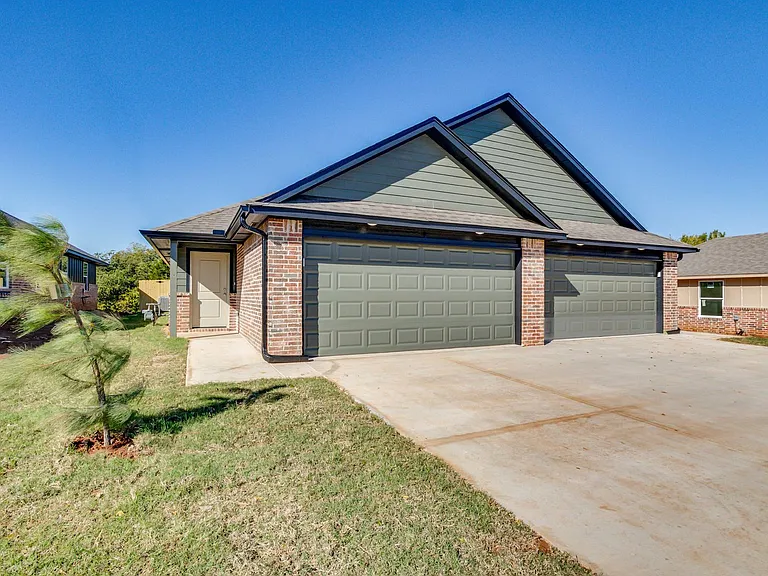 11505 Mackenzie Way — Photo 3