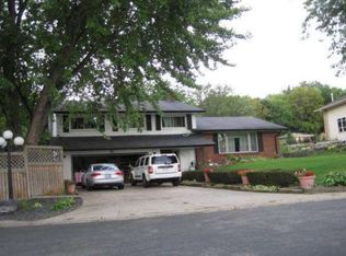 2852 Sibley Hills Dr, Eagan, MN 55121