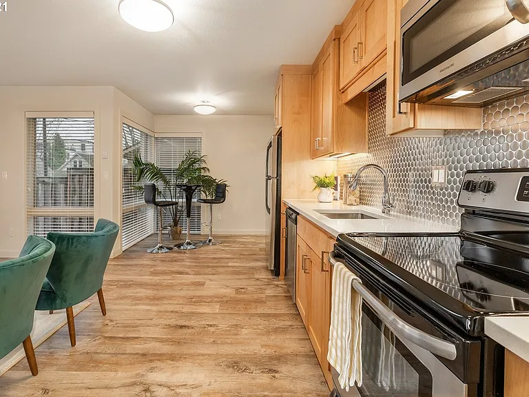 4476 N Michigan Ave #B — Photo 5