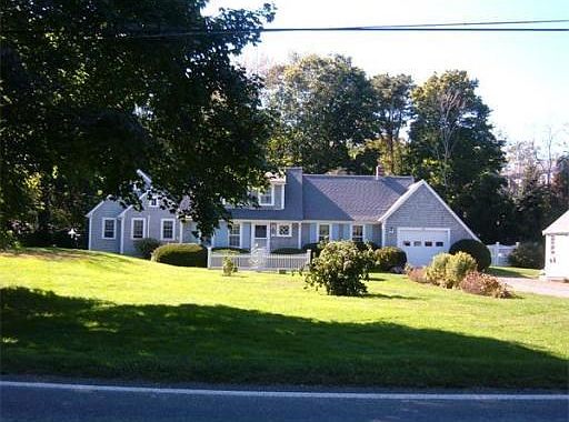 4th image of 25 Railroad Ave
