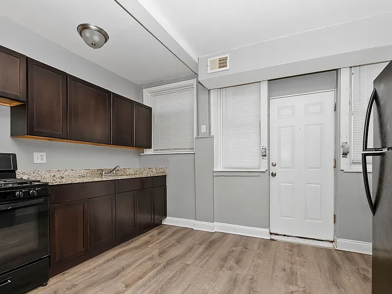 1215 E 72nd St — Photo 16