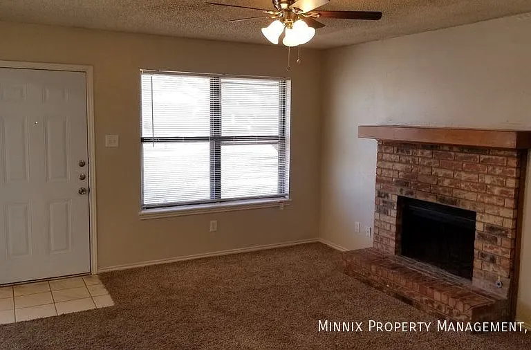9612 Elmwood Ave #A — Photo 2