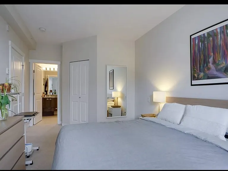 9877 University Cres #103 — Photo 13