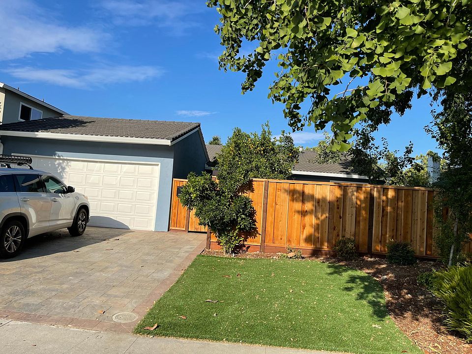 1st image of 3092 Cherry Ave