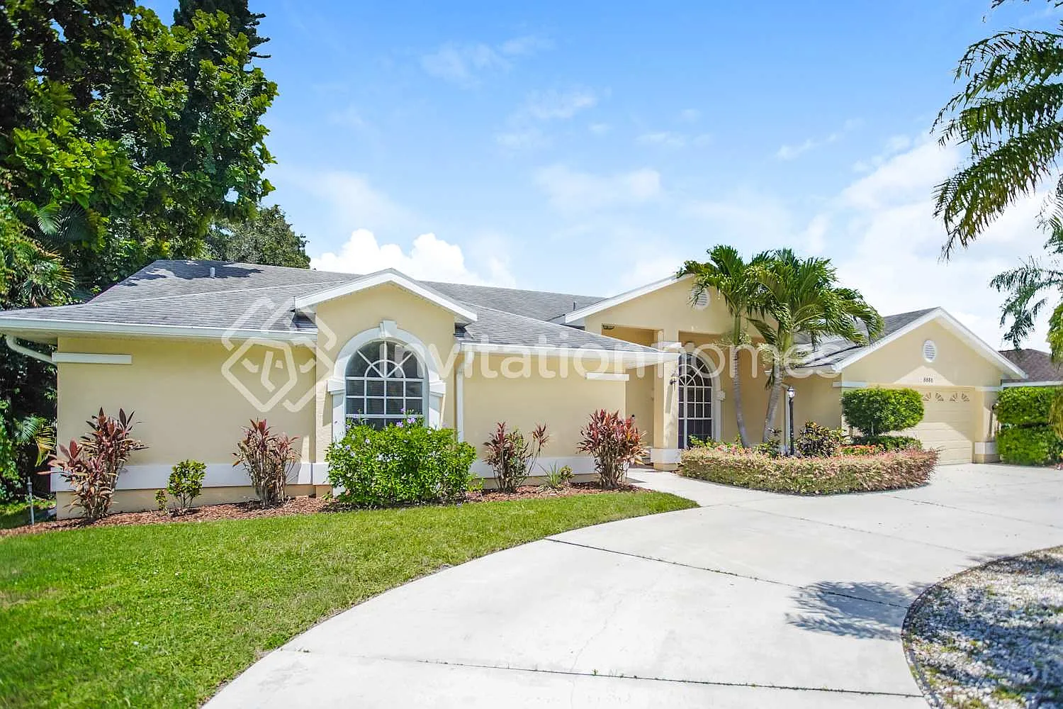 5531 61st St E Bradenton, FL 34203 — Photo 1
