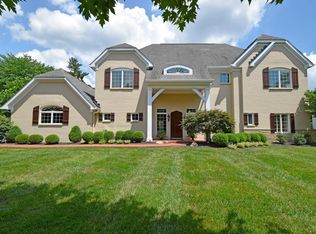 6440 S Clippinger Dr, Indian Hill, OH 45243