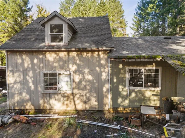 571 Briar Ln, Selma, OR 97538