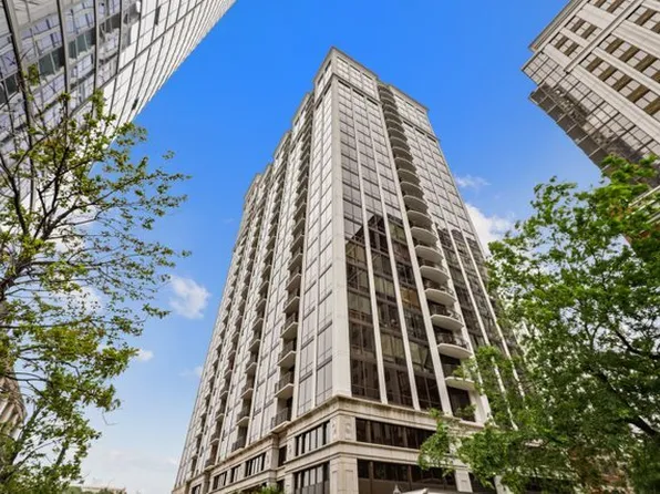 233 E 13th St APT 804, Chicago, IL 60605