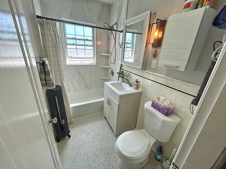 18 Ropes St #2R — Photo 23