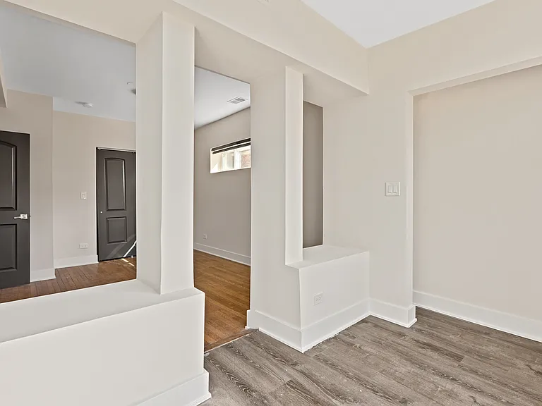 1517 E 67th Pl #3 — Photo 15