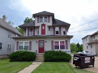 131 John St APT 2, Dekalb, IL 60115