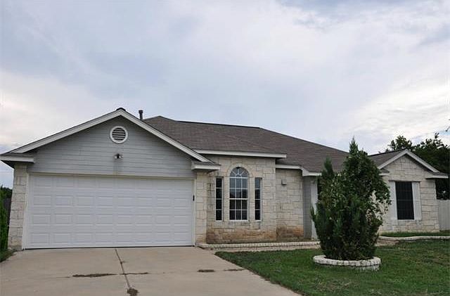 1st image of 1011 Lantana Ln
