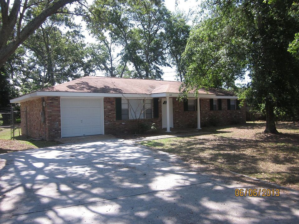 1st image of 622 Oak Dr