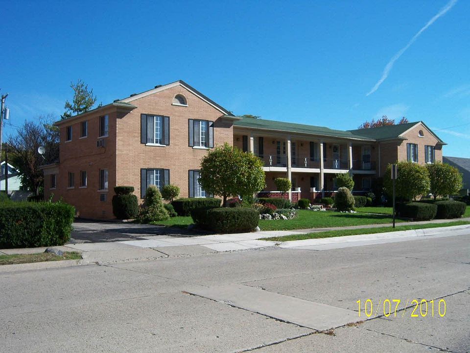 1st image of 16287 Aurora Ave APT 7