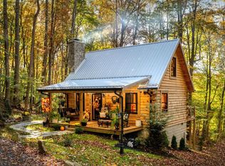 481 Clinch Dr, Pounding Mill, VA 24637