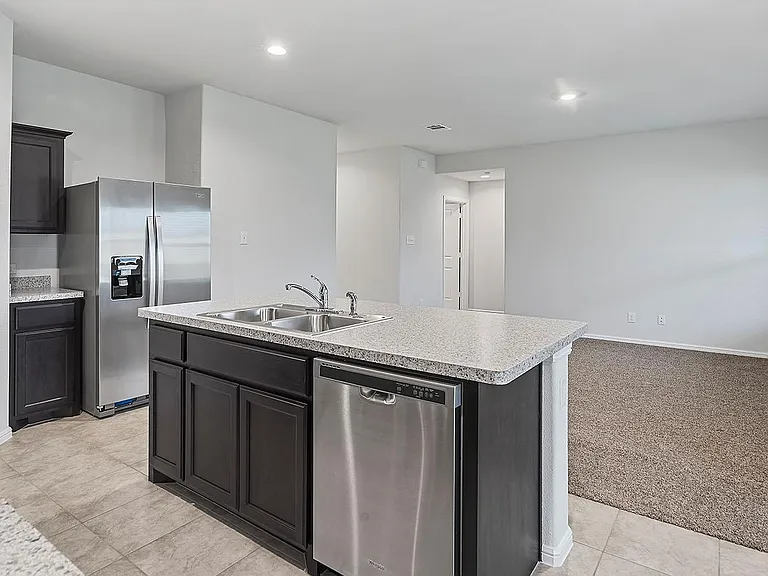 333 Beekeeper Dr — Photo 6