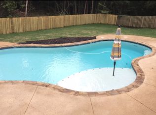 2237 E Walnut St, Des Moines, IA 50317