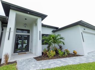 1747 NW 9th Ter, Cape Coral, FL 33993