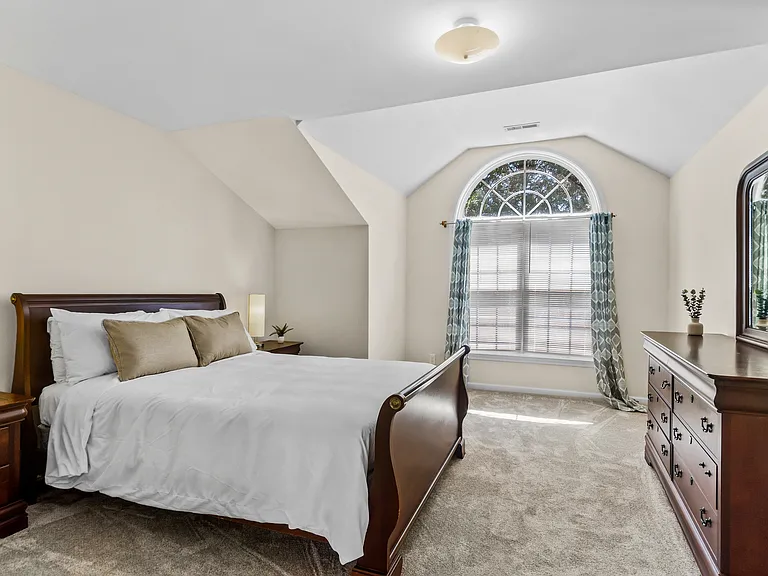 Second Master Bedroom with ensuite bathroom and walk-in closet (Bedroom 3)