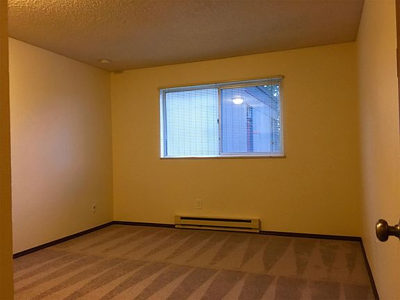 3rd image of 3843 Fremont Ave N APT 302