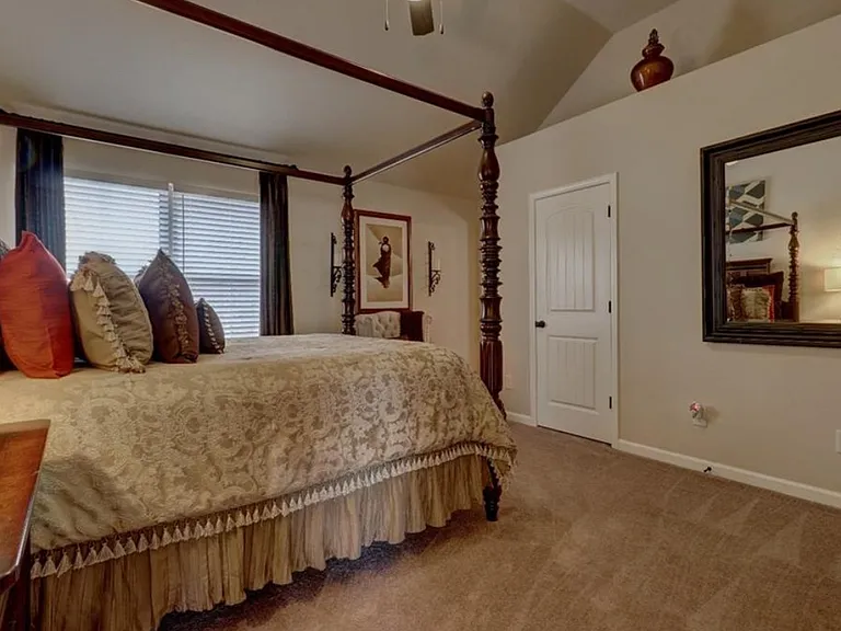 3196 Moon Stone Ln — Photo 28