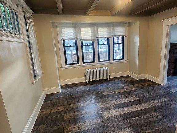 3rd image of 31 Rupert St #31