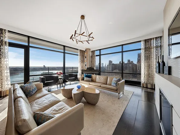 170 E End Ave APT 14A, New York, NY 10128