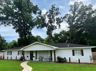 25 Cherry Dr, Saraland, AL 36571