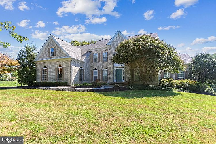1st image of 7912 Windsor Knoll Ln