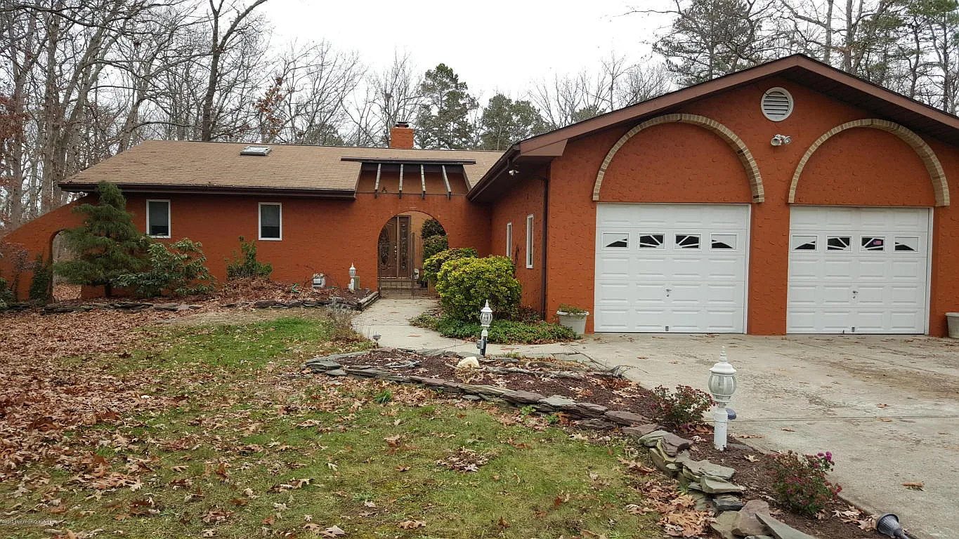 3288 Johnson Ave photo 1