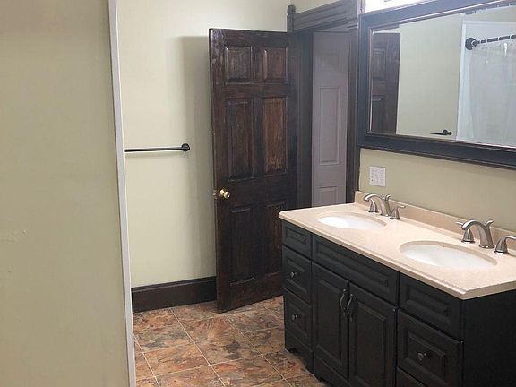 5th image of 125 W Cesar E Chavez Ave #3