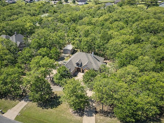 4th image of 7320 Sandy Lake Rd