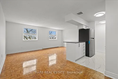 7555 Goreway Dr Photo 1