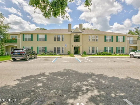 77 JARDIN DE MER Place #77, Jacksonville Beach, FL 32250