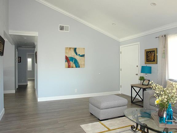 2nd image of 2129 Avenida De Las Flores