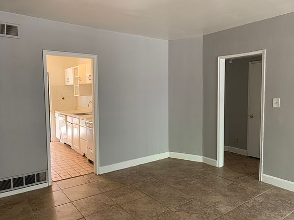 5th image of 877 Charles Allen Dr NE APT 5
