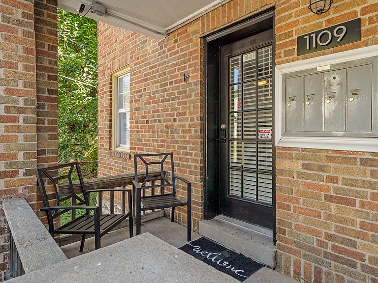 1109 W 41st St #1E — Photo 18