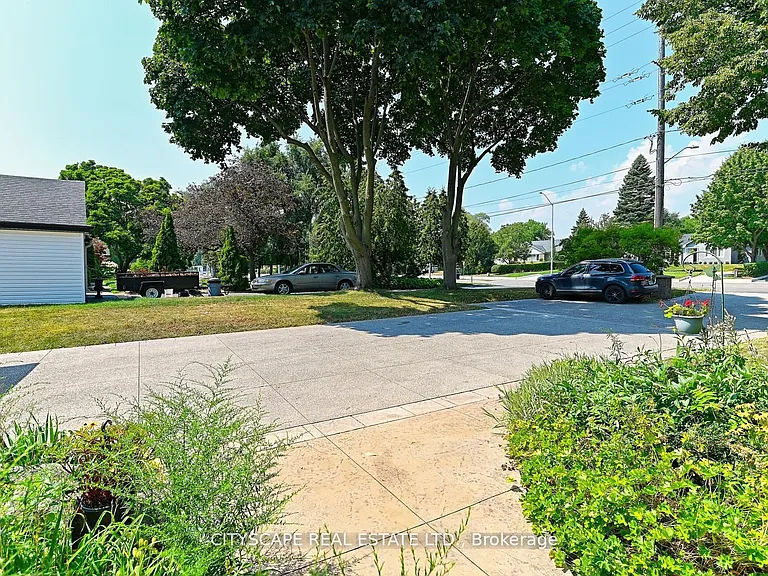 354 Plains Rd W — Photo 29