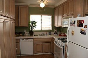 5th image of 1849 Greenfield Ave APT 202