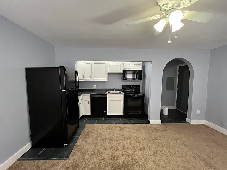 3025 W Liberty Ave #4 — Photo 4