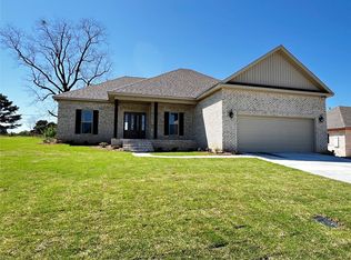 59 Bellwood Dr, Eclectic, AL 36024