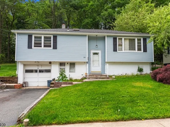 160 Brook Dr, Dover Town, NJ 07801