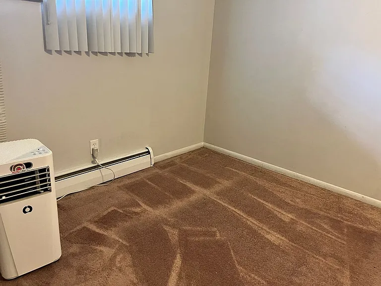 1919 Crooks Rd #14 — Photo 3