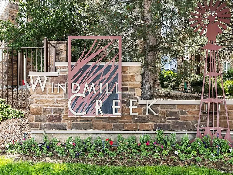 7440 S Blackhawk St #7204 — Photo 1