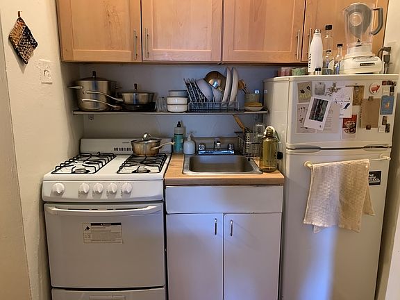 4th image of 100 Sullivan St #4C