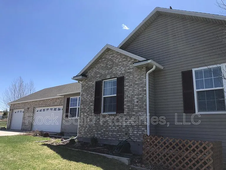 7116 Aztec Dr — Photo 3