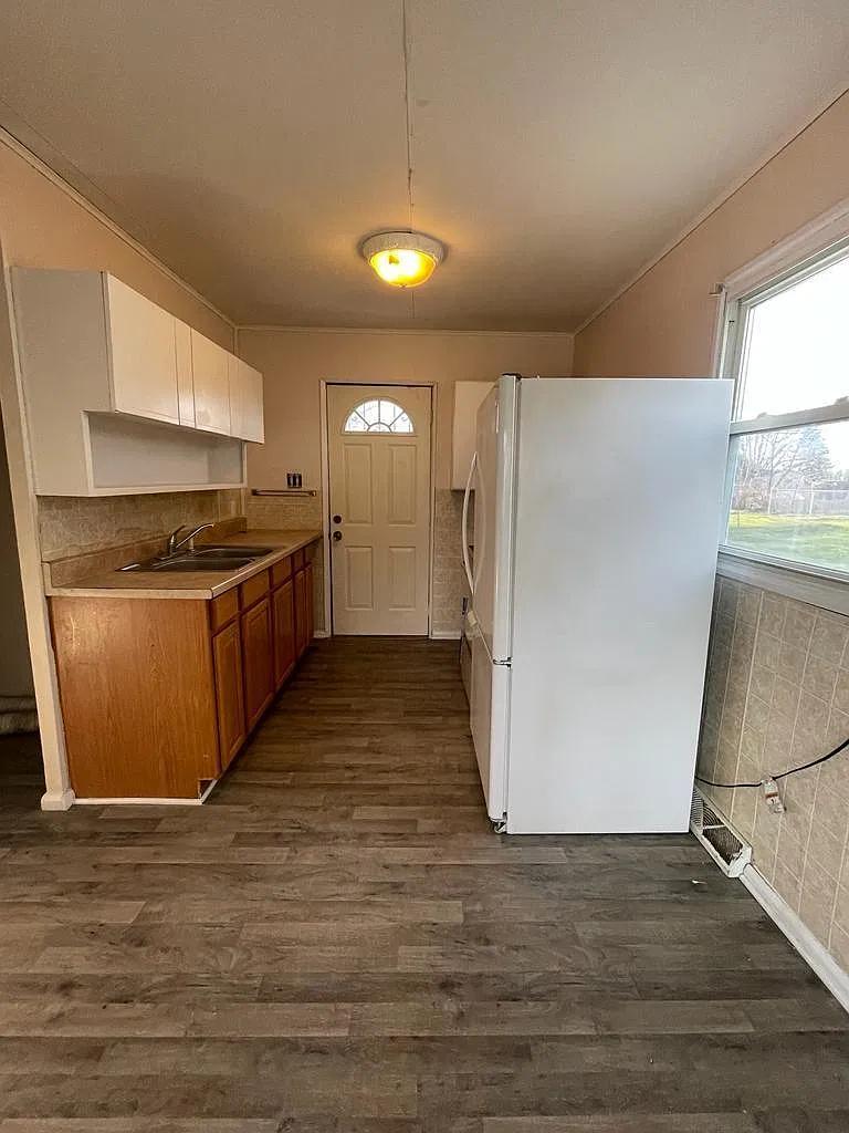 2 bed, 720 sqft, $1,150 — Photo 4