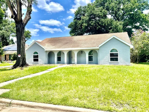 9626 Hearthwood Dr, Houston, TX 77040